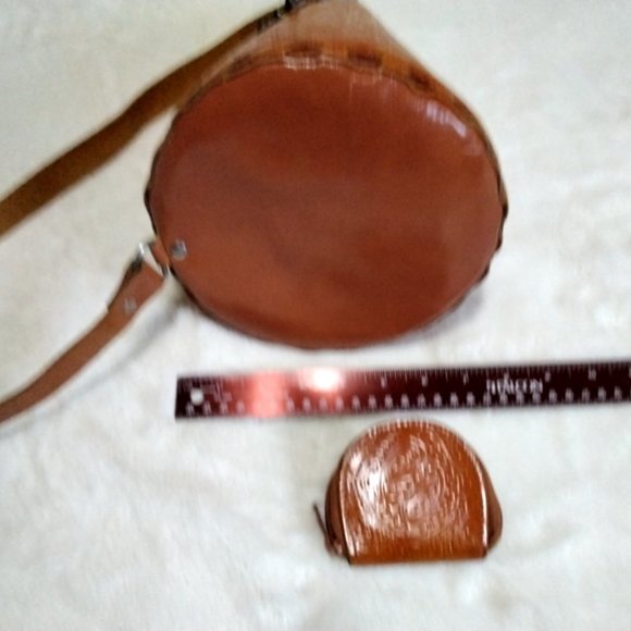 Burnt orange leather embossed shoulder bag - Picture 8 of 14